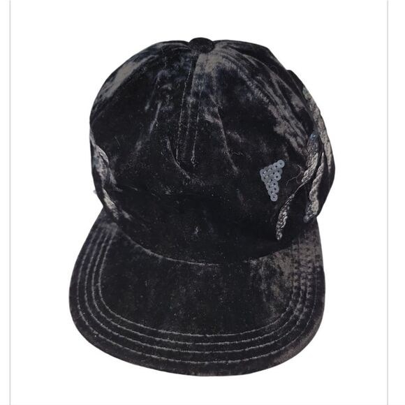 Off-White Velvet Cap - Picture 3 of 5